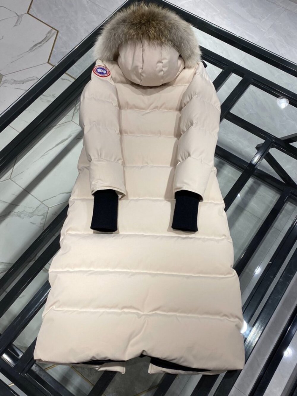 Women’s Long Hooded Parka Off White Fur Trim Down Coat - Picture 9 of 9